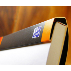 Oxford Business Notepad A4 (White) Oxford Business Notepad A4 (White)